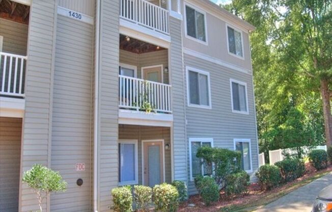 1241 University Court, Unit 102