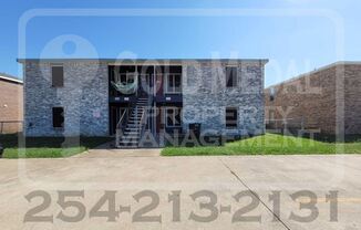 3402 Hereford Ln