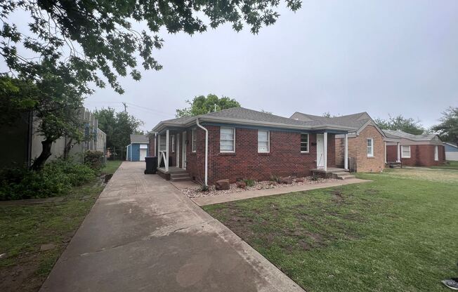 221 NE 26th, Apt A