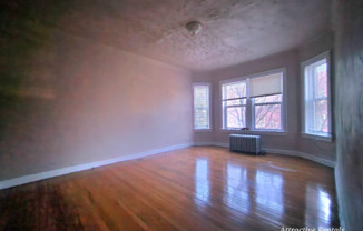 8 N LONG AVE