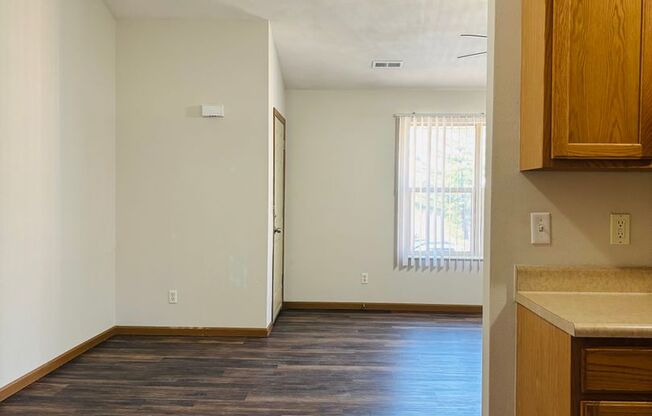 1 bed, 1 bath, 642 sqft, $1,025, Unit 5819-10 PVC