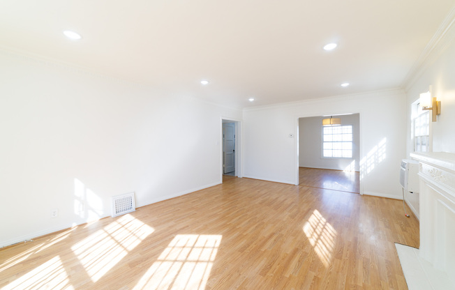 452 S NEW HAMPSHIRE AVE