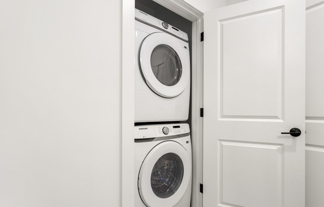 1 bed, 1 bath, 550 sqft, $2,500, Unit 614