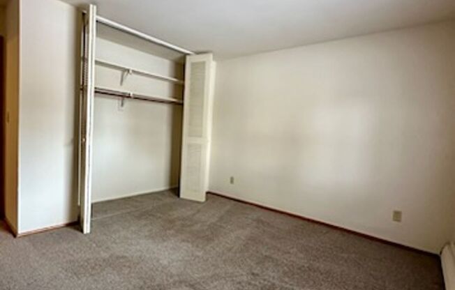 1 bed, 1 bath, 750 sqft, $1,049, Unit 224
