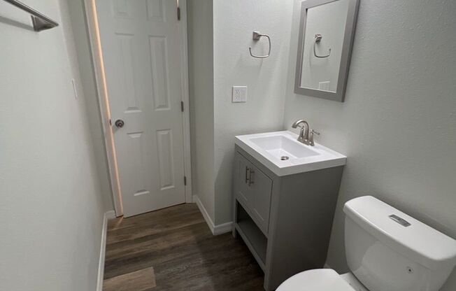 1 bed, 1 bath, 620 sqft, $1,300, Unit 232