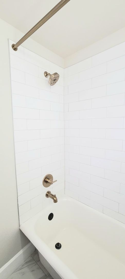 Studio, 1 bath, 395 sqft, $895, Unit 014