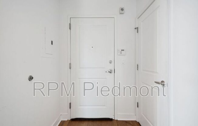 44 Peachtree Pl NW