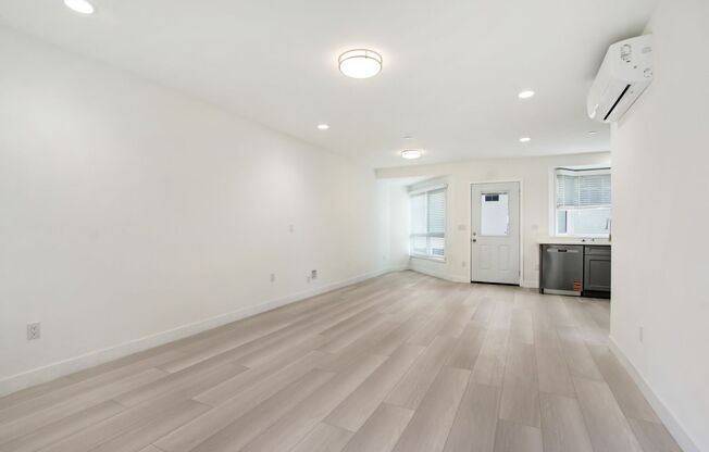 80 S Baldwin Ave - Residential