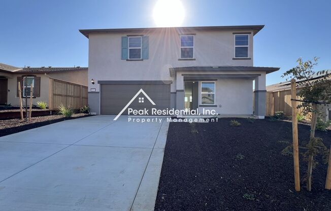 Brand New Rancho Cordova 4bd/2.5ba Home with Large Backyard!