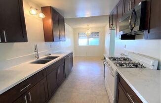 5656 Chateau Dr.
