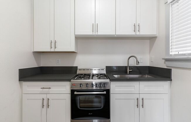 Studio, 1 bath, 354 sqft, $1,495, Unit 201