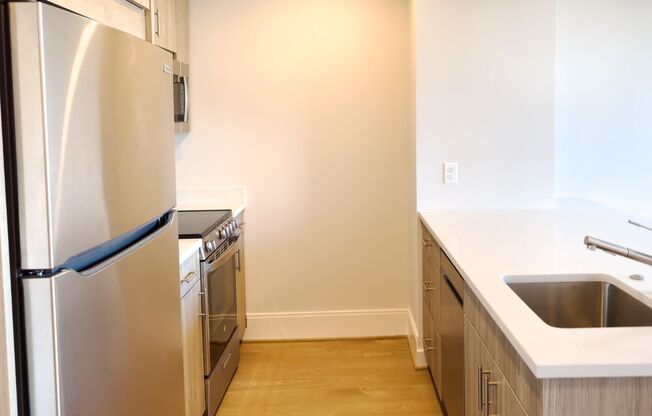 1 bed, 1 bath, $5,000, Unit 504