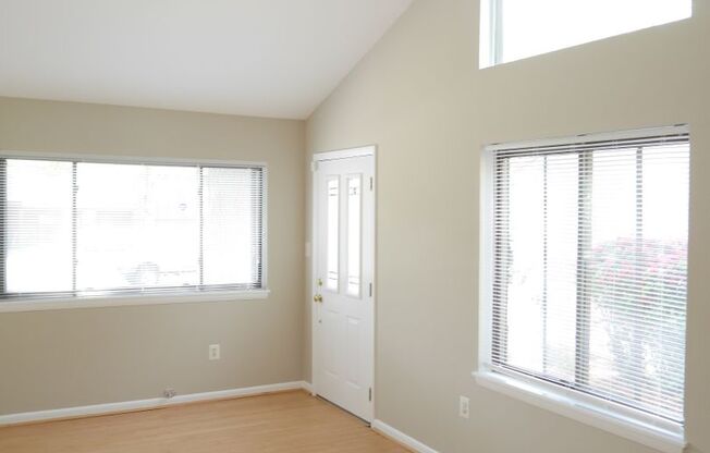 Columbia Contemporary Charmer in a Prime Location! -Columbia, MD