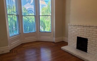 1 bed, 1 bath, 750 sqft, $2,595, Unit 241