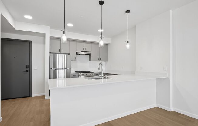 1 bed, 1 bath, 548 sqft, $1,900, Unit 101