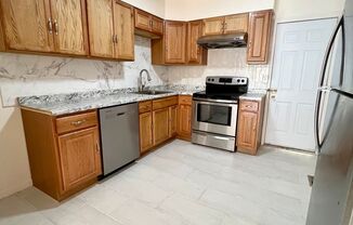 Stunning 3-Bedroom Townhouse Just Outside Fishtown! Available NOW!