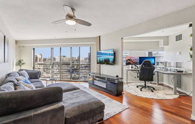 1 bed, 1 bath, $1,725, Unit # 405