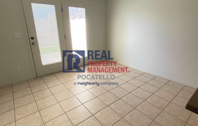 2 beds, 2 baths, $1,100