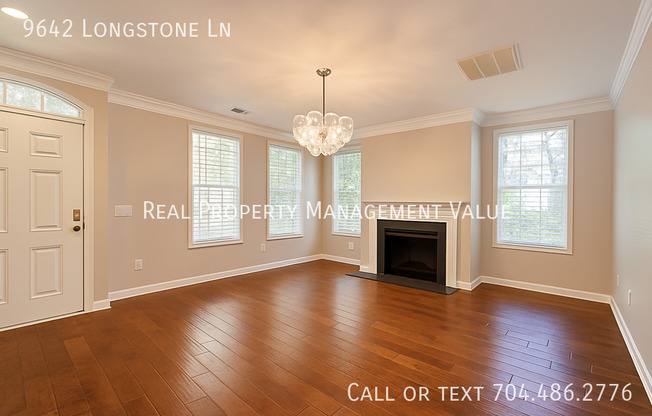 9642 LONGSTONE LN