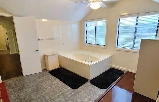 1 bed, 1 bath, $1,325