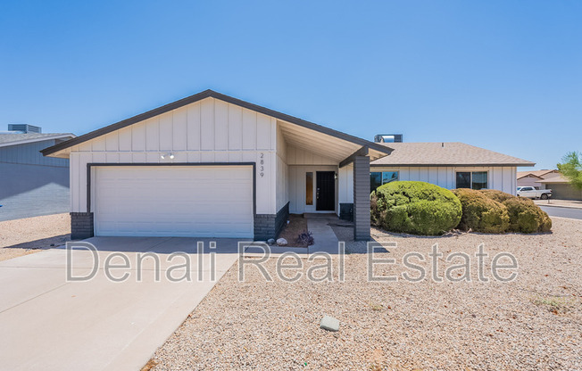 2839 W VILLA MARIA DR