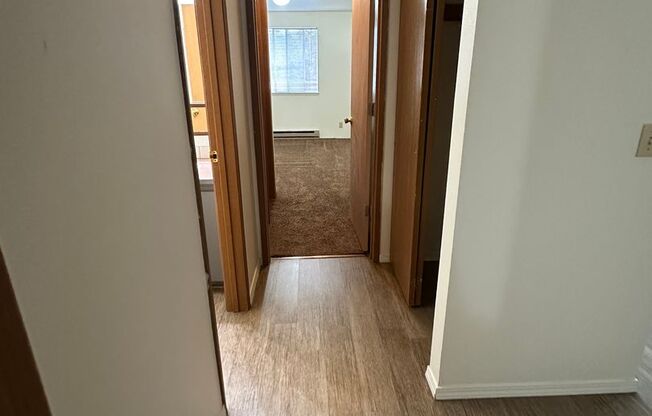 2 beds, 1.5 baths, 950 sqft, $1,650, Unit B206