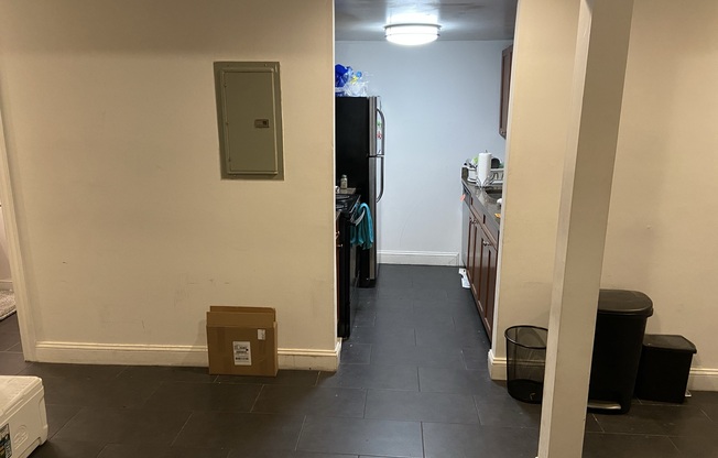 4 beds, 1 bath, $6,600, Unit 1