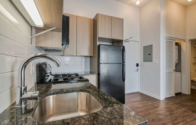 5051 North Kenmore Ave.