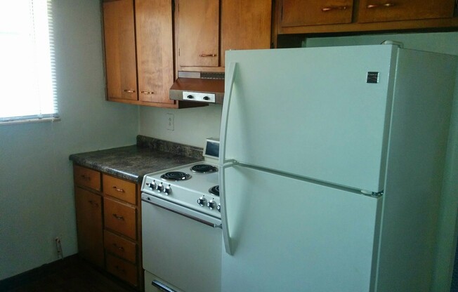 2 beds, 1 bath, 800 sqft, $899, Unit Apt. 08