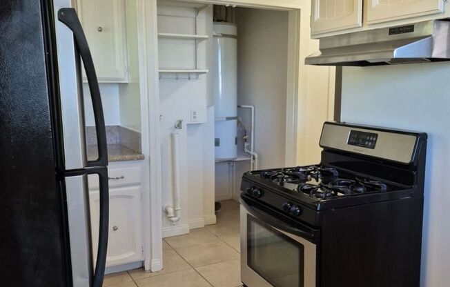 3 beds, 2 baths, $4,295, Unit 639