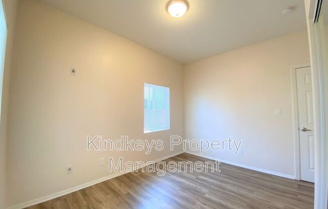 4674 IOWA ST
