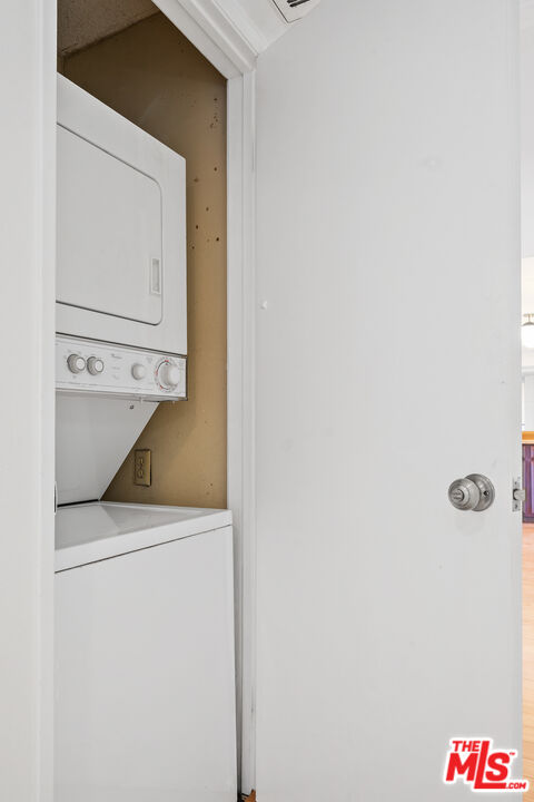 2 beds, 2 baths, 1,088 sqft, $4,400, Unit 904