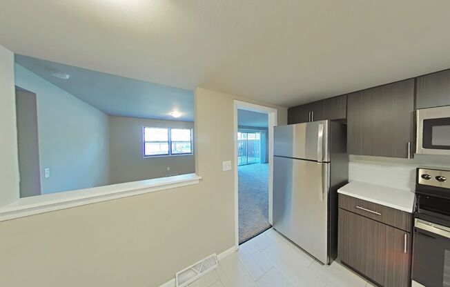 2 beds, 2 baths, 1,200 sqft, $2,250, Unit 3103-1