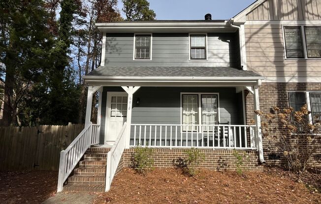 Charming 2Bd, 2.5BA North Raleigh Home with a Fenced In Yard in a Quiet Cul-De-Sac