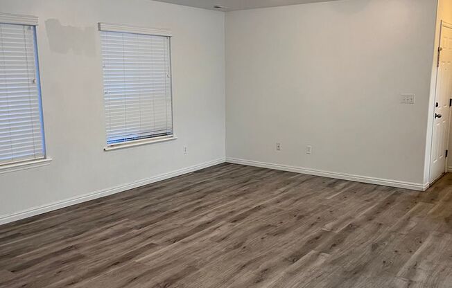 Beautiful 3-Bedroom Condo in Pleasant Grove--AVAILABLE NOW!