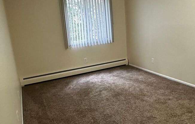 1 bed, 1 bath, 696 sqft, $1,125, Unit 4201
