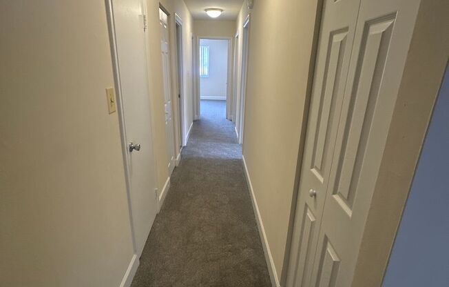 3 beds, 2 baths, 1,300 sqft, $2,100, Unit 3335 #202