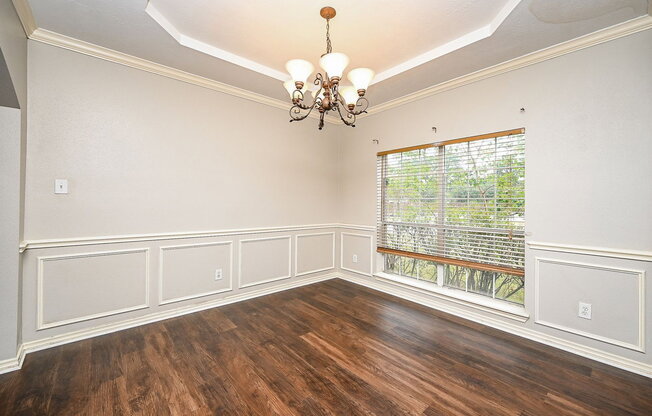8135 CV TIMBERS LN