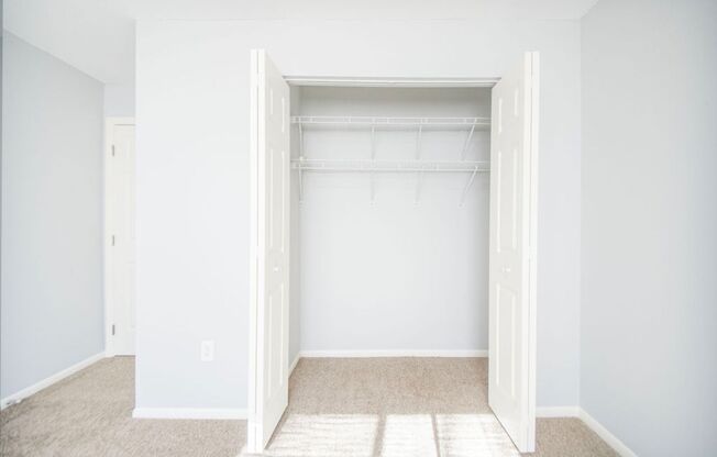 1 bed, 1 bath, 700 sqft, $1,240, Unit 116