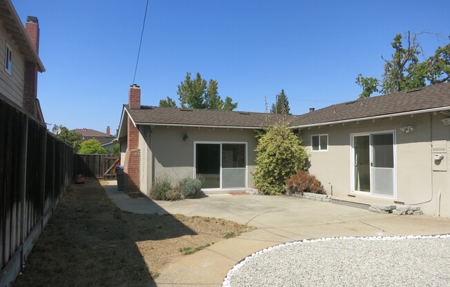 3 beds, 2 baths, $4,440.95