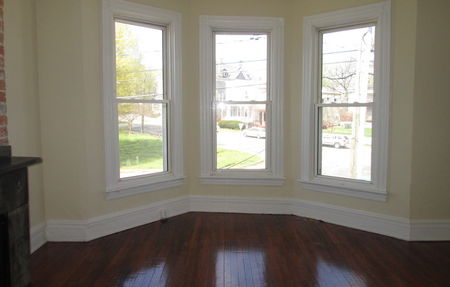 Jefferson Ave 2201