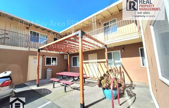 1 bed, 1 bath, 600 sqft, $1,890, Unit 2038-6