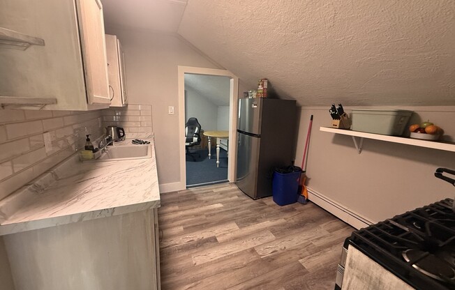 154 BROADSOUND AVE