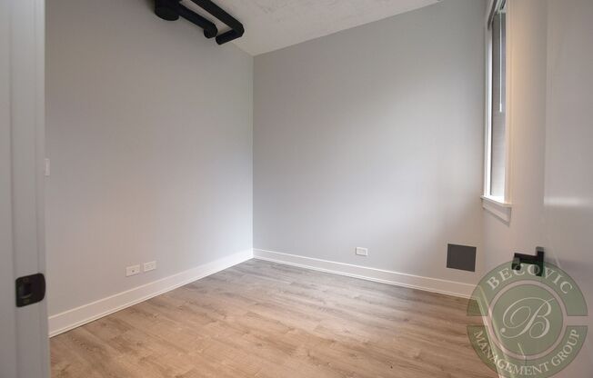 1 bed, 1 bath, 338 sqft, $1,900, Unit 115