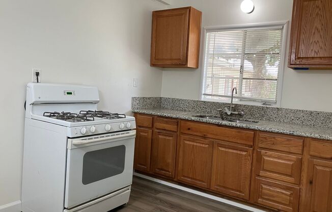 1130 Stoddard Ave. #2, Modesto, CA 95350