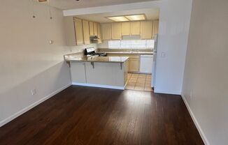 2 beds, 1 bath, $2,250, Unit I