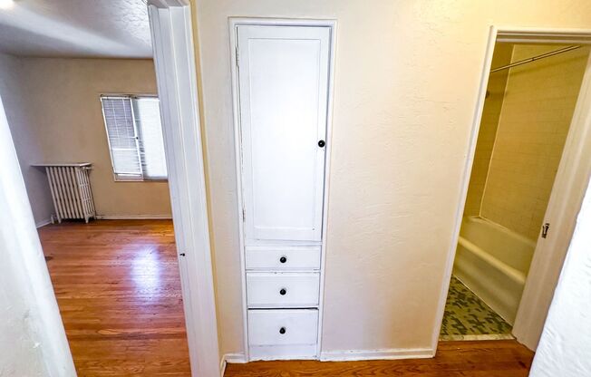 1 bed, 1 bath, 590 sqft, $2,225, Unit 09