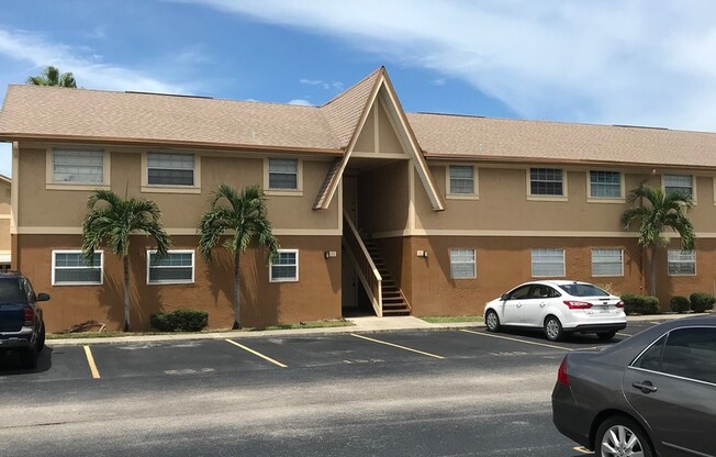 FIRST FLOOR CONDO! UPDATED KITCHEN WITH CABINETS, COUNTERTOPS AND FLOORING!