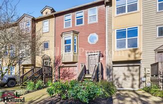 Beautiful 2 Bedroom Townhome Plus Bonus Room!!