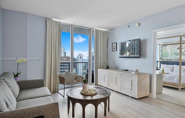 2 beds, 1 bath, $6,470, Unit # 4309